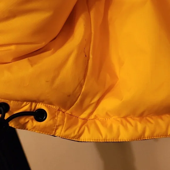 Nautica Men's Puffer Vest - Picture 6 of 7